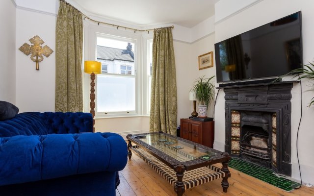 3 Bedroom House With Garden Near Notting Hill