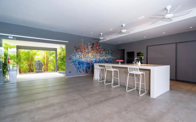 Grand 17m Pool 5BR Villa Mayacol NaiHarn