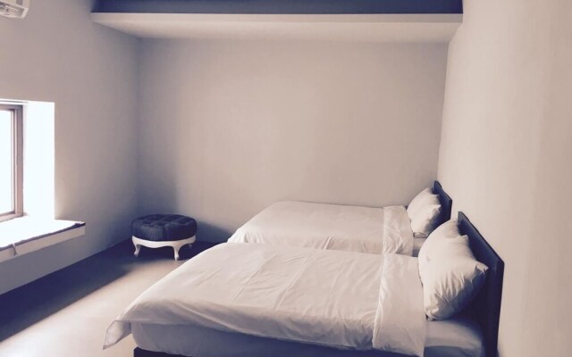 Room to the 3rd