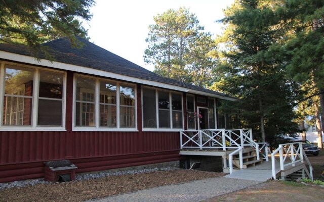 Chippawa Resort - Cottages & Camping