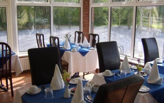 Newlands Country House
