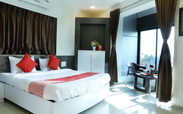 OYO 12209 Hotel Anupama
