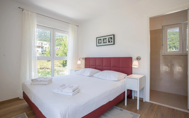 Villa Bol Brac save 15 percent on Split-villas com