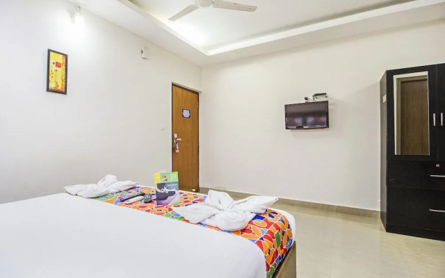 FabHotel 4 Seasons Silk Board