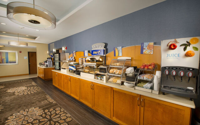 Holiday Inn Express Hotel & Suites Columbia East - Elkridge by IHG