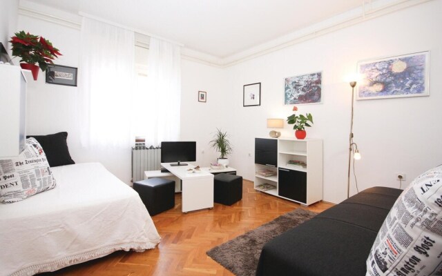 Nice Home in Vodnjan With Wifi and 2 Bedrooms