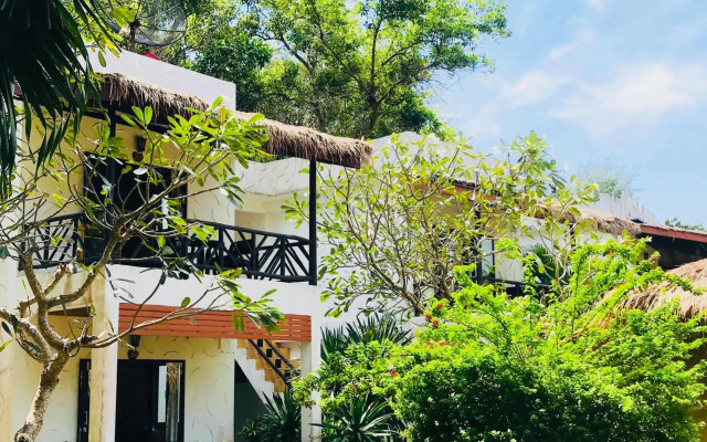 Bow Thong Beach Resort