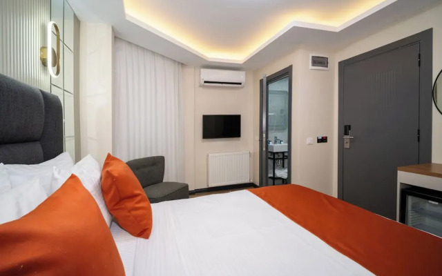 Отель Robin Hotel