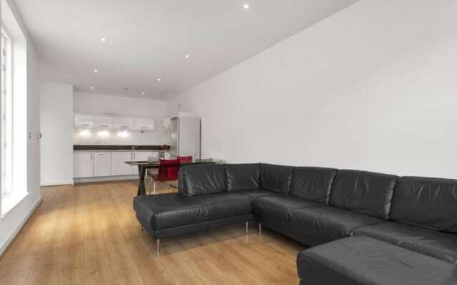 Modern 2 Bedroom Flat in Holloway