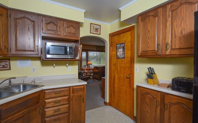 Whispering Oaks 3 Bedroom House