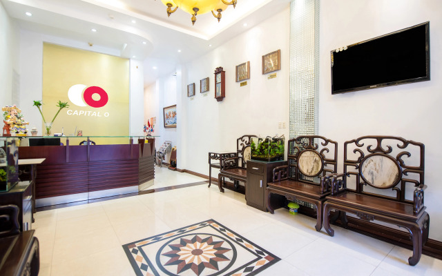OYO 518 Chariot Hotel