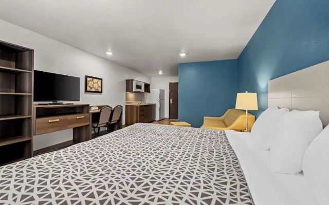 Woodspring Suites Loves Park Rockford