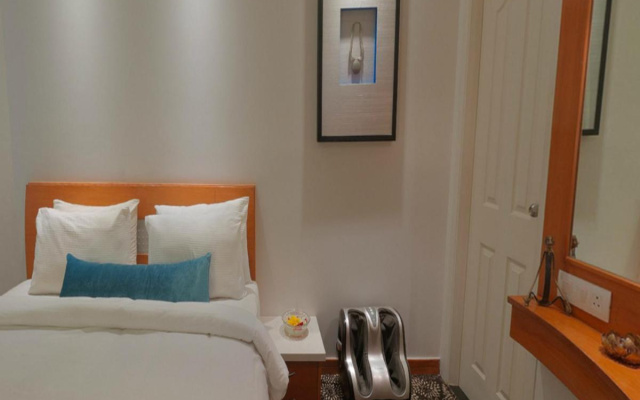 Melange Luxury Service Apartment
