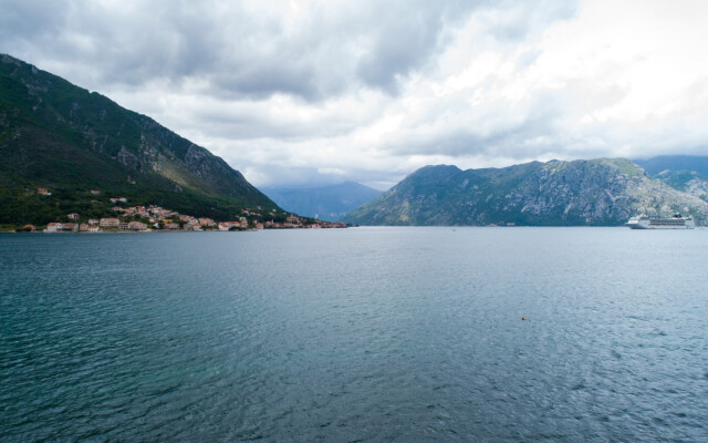 Apartment 5meters from Sea, Kotor