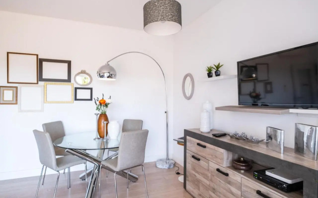 #092 Exclusive Retreat - Unique Holidays