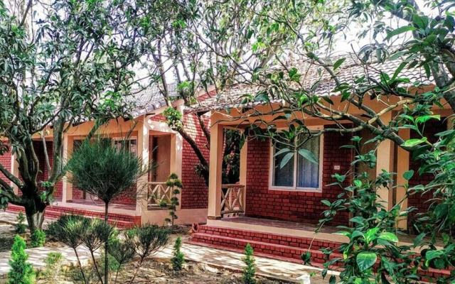 Orchard Retreat Resorts