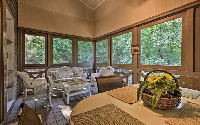 Spacious McGaheysville Family Retreat with Game Room