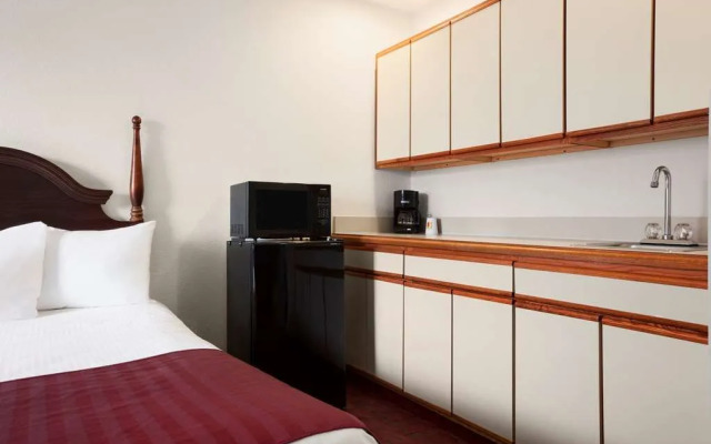 Super 8 Aurora/Naperville Area