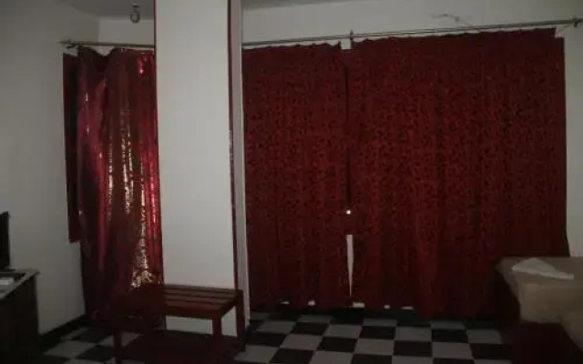 Royal City Hotel