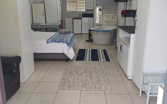 Santini Lace Self Catering Unit