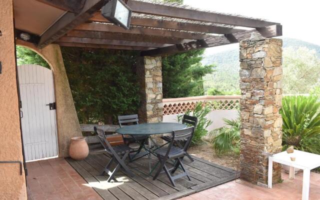 Petit Mas Au Paradis Avec Piscine Pour 6 Personnes