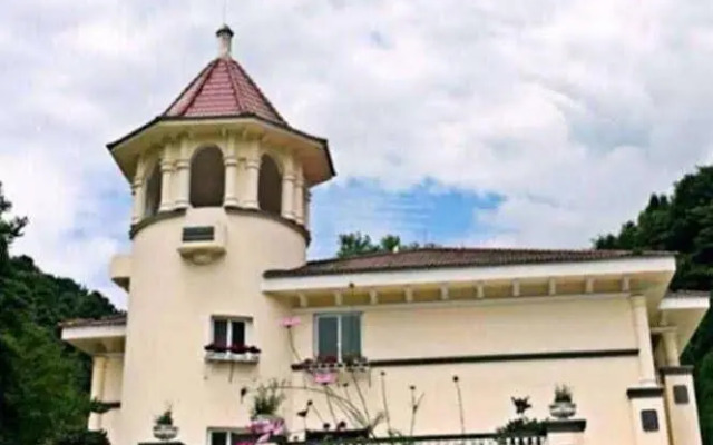 Pengzhou Anlan Holiday Manor