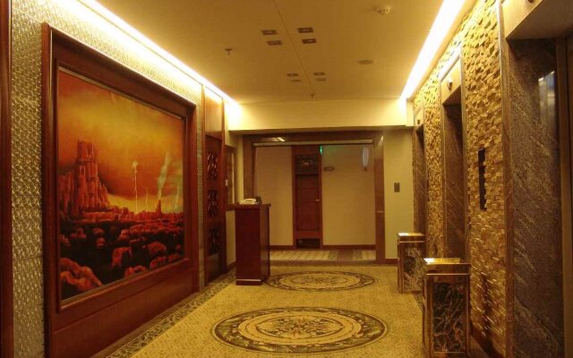 Golden Spring Hotel