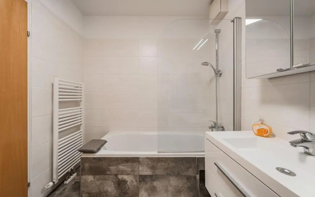 Spektakuläres Apartment ✩ 7. Stock ✩ kostenlose Parkgarage