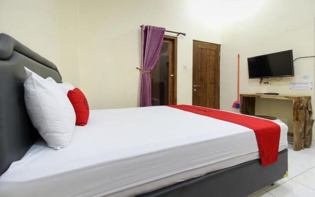 RedDoorz @ Condong Catur 2