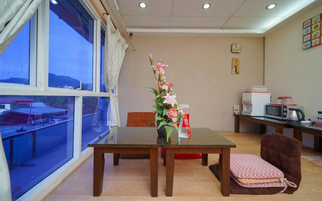 OYO 89881 V Stay Guesthouse
