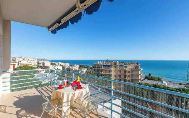 Sofy Apartment- Sea View & Private Parking