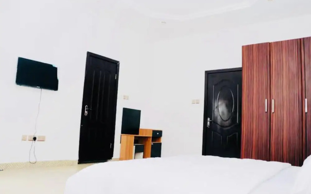 Charming 3-bed House in Lekki
