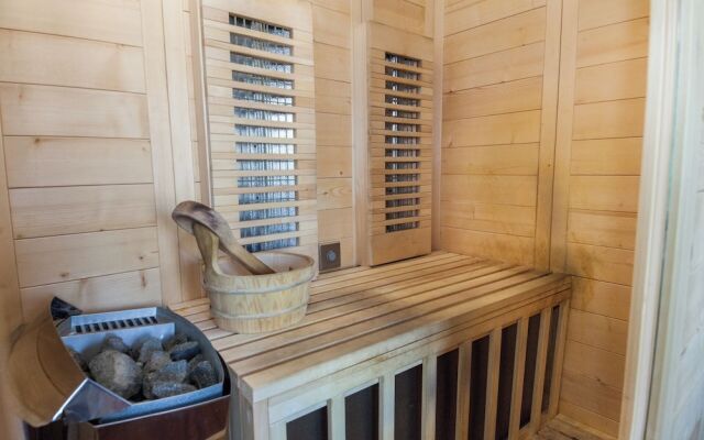 Stylish Sauna Retreat Apt in Gazi