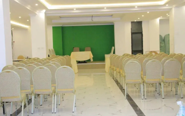 nahusenay hotel