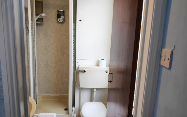 OYO Elnor Guest House