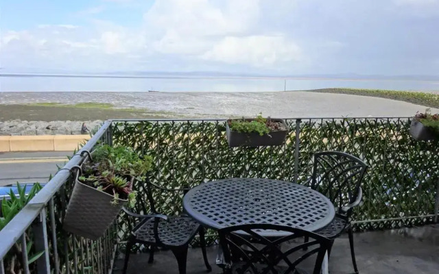 The Shipping Lanes Hotel