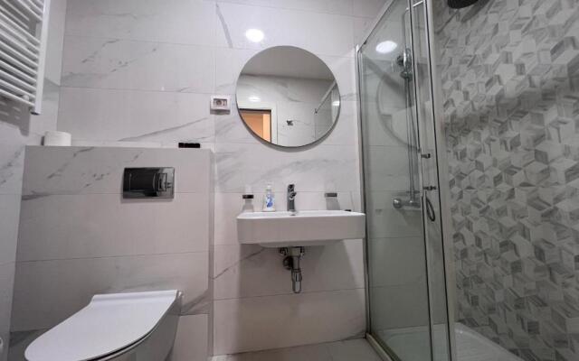 Apartment 79•Central Point