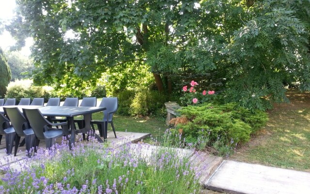 Spacious Holiday Home with Private Garden in Houyet