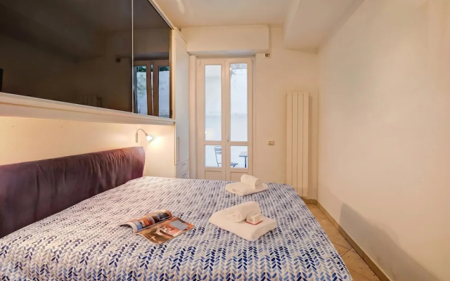 Verbena with parking 500m from the sea