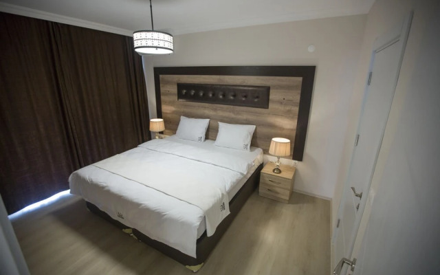 Black Rose Apartment