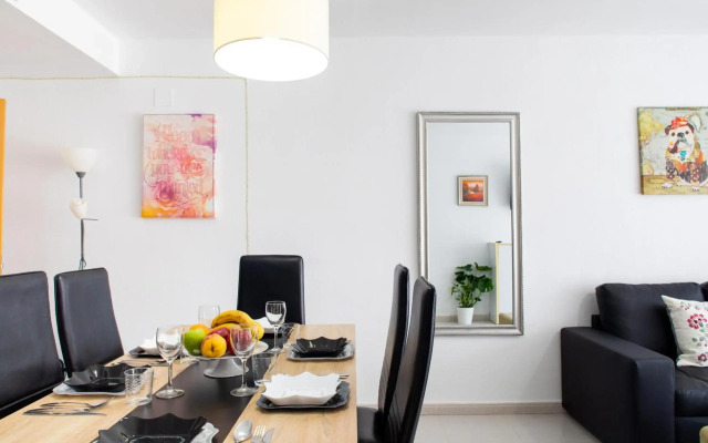 Fantastic Apartment with parking by the Malvarrosa Beach