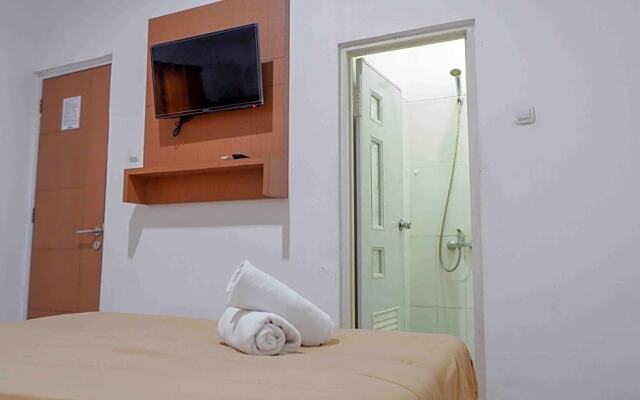 KoolKost near Sindu Kusuma Edupark 2 - Minimum Stay 30 Nights