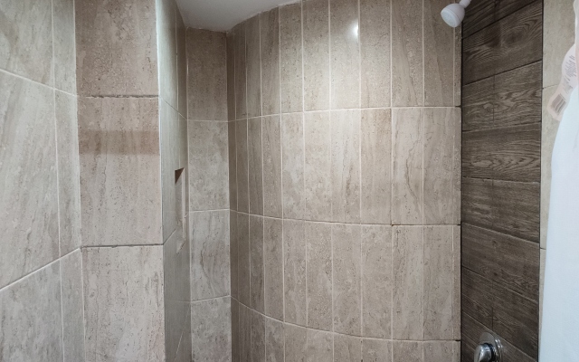Hotel Ashly Loma Larga