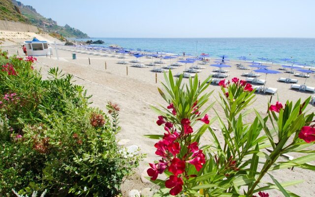 Baia Taormina Hotel