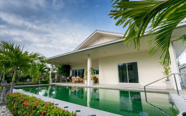 5 Bedroom Amazing Private Pool Villa AMB