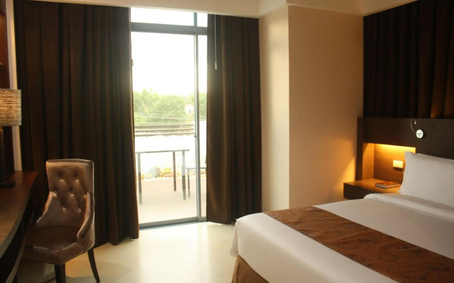 Kew Hotel