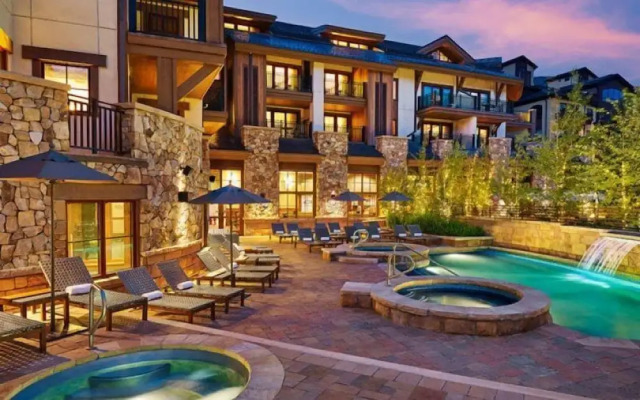 The Sebastian - Vail King Hotel Room