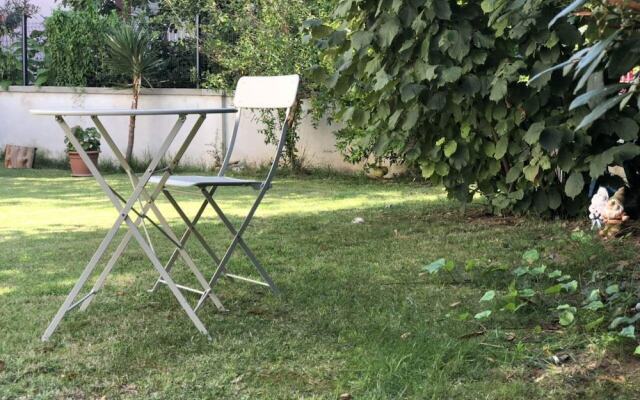 No5 Sea View Attic Studio