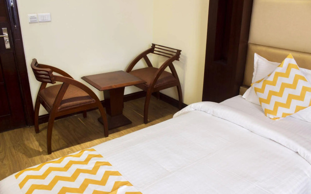 Fabhotel Broadway Inn Nehru Place