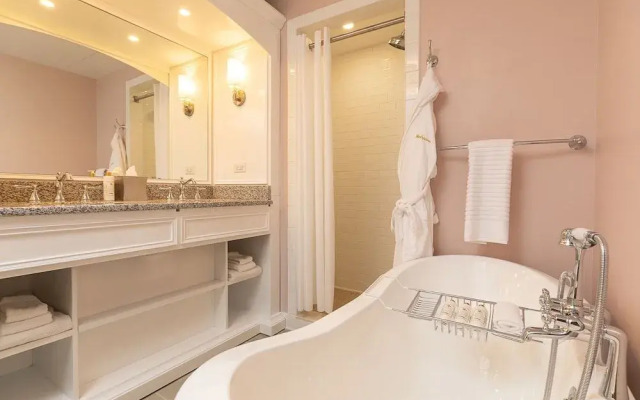 Mirbeau Inn & Spa